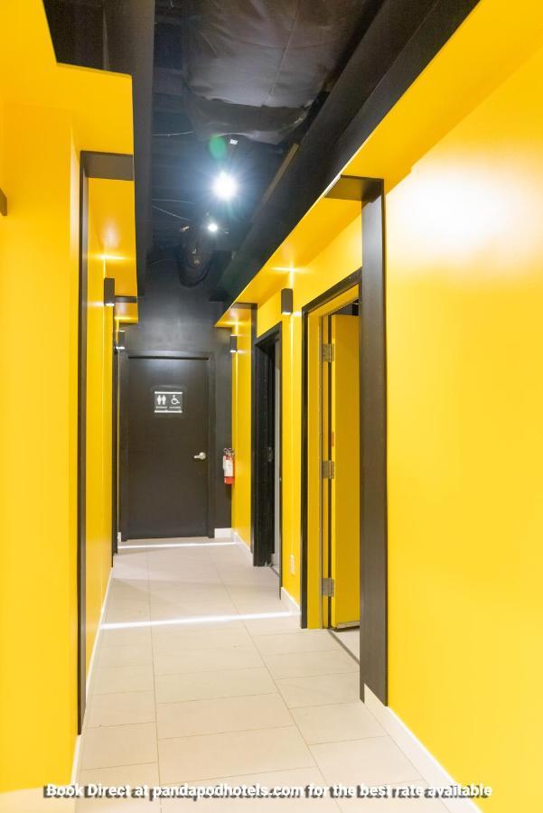 Panda Pod Hotel Ричмънд Екстериор снимка
