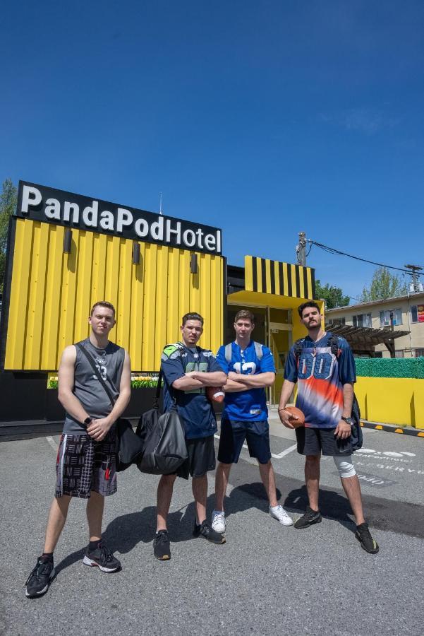 Panda Pod Hotel Ричмънд Екстериор снимка